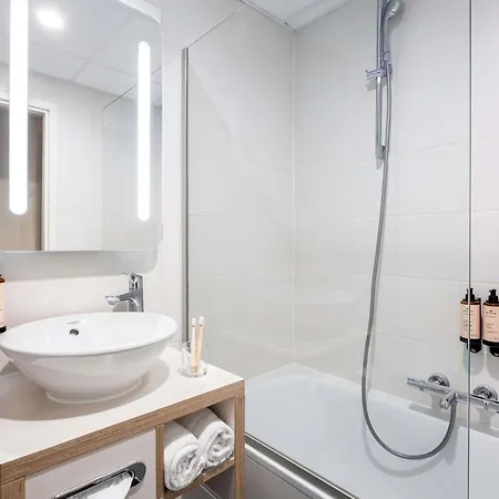 Mercure Hotel 4*